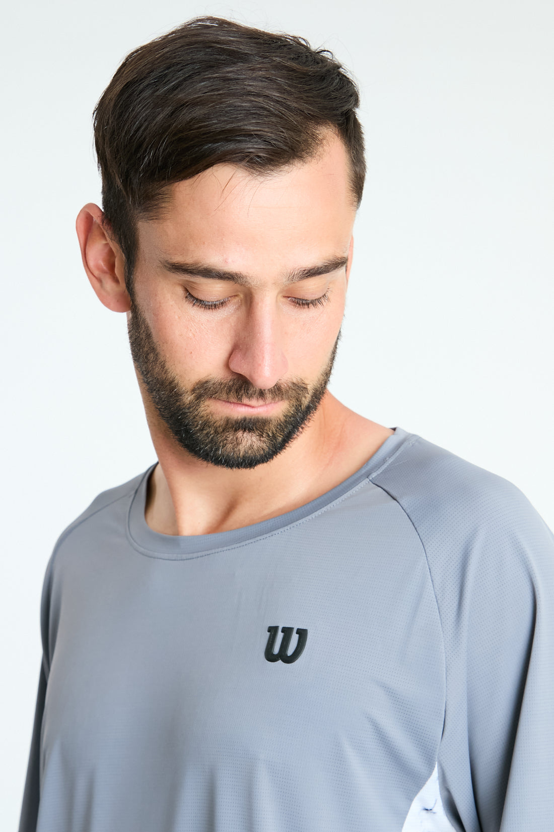 POLERA DEPORTIVA HOMBRE GRIS